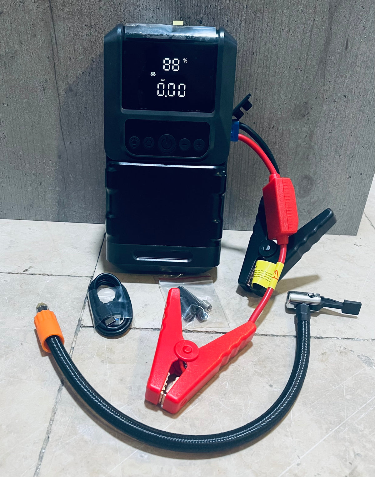 JUMP STARTER + ZRAČNI KOMPRESOR 10u1